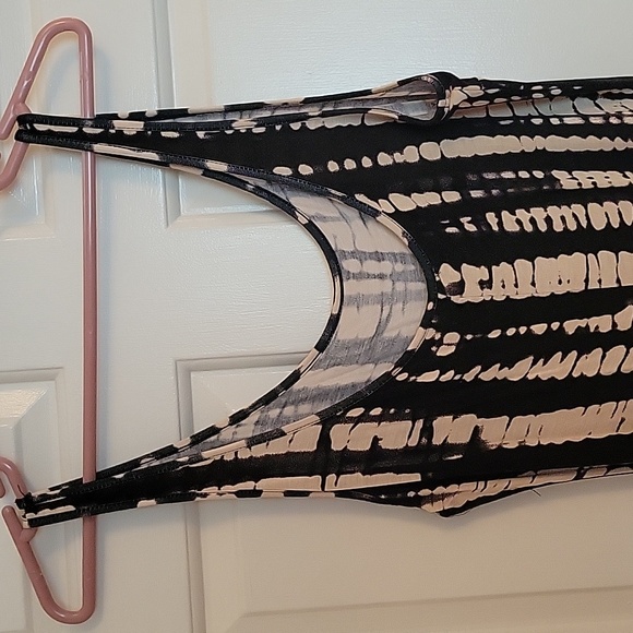 Cloth and People Maxi dress Size  Medium - Picture 4 of 5